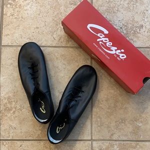 NWT Women’s Capezio Black Jazz Shoes